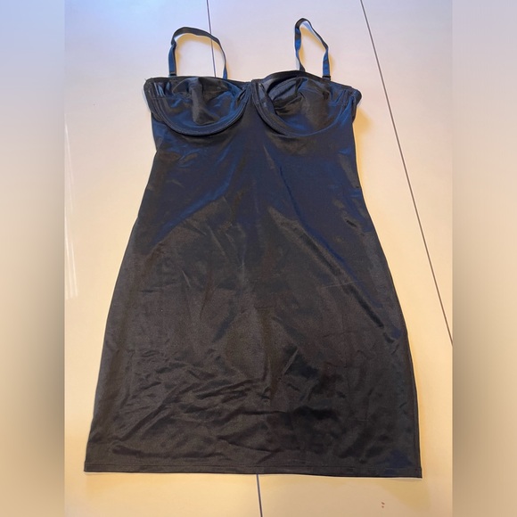 Weight Watchers 40C black nightgown slip - Picture 1 of 4